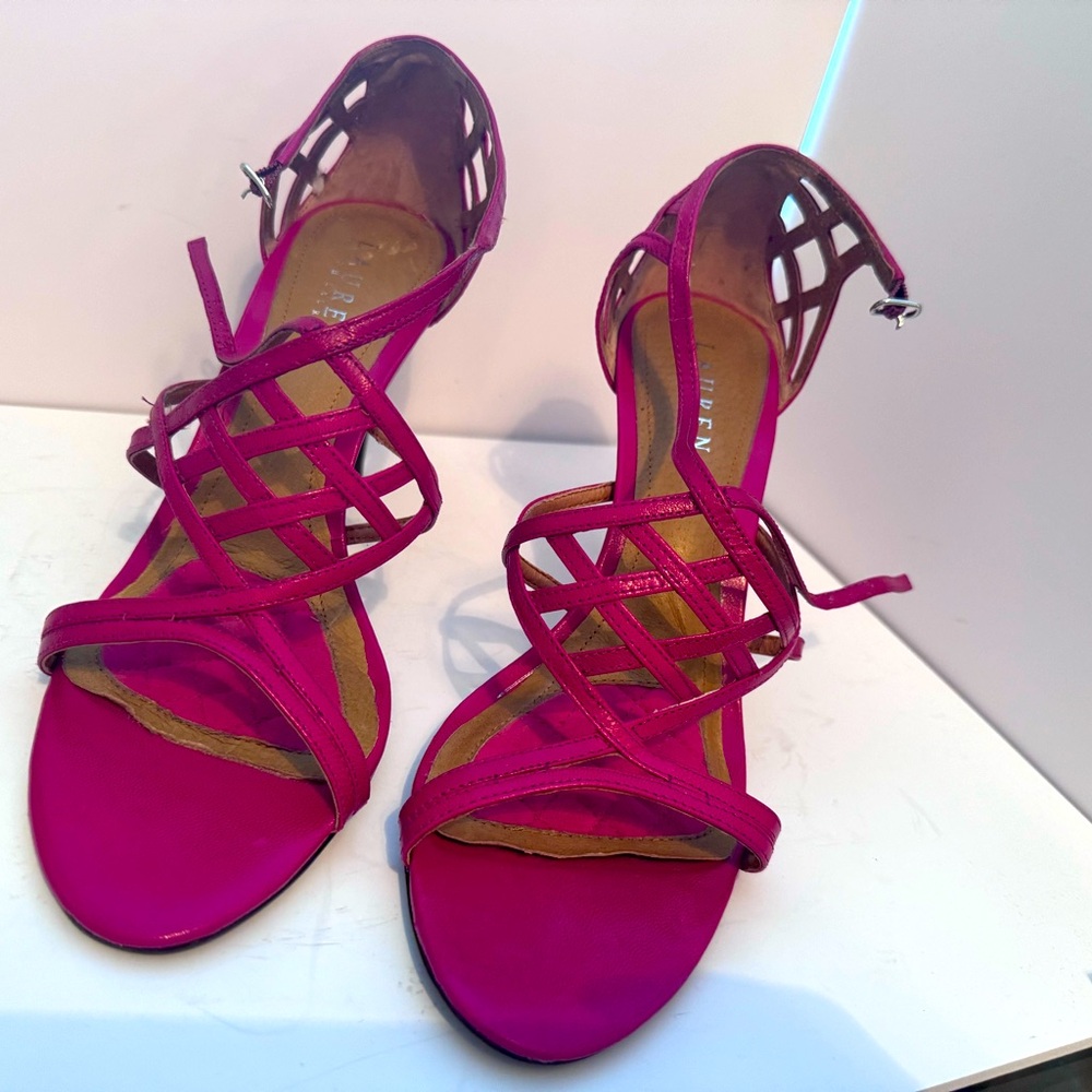 Size 9.5 Fuschia, Ralph Lauren heel. Never worn. 4 in heel